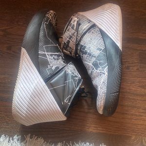 Air Jordan “Why not?” basketball shoes